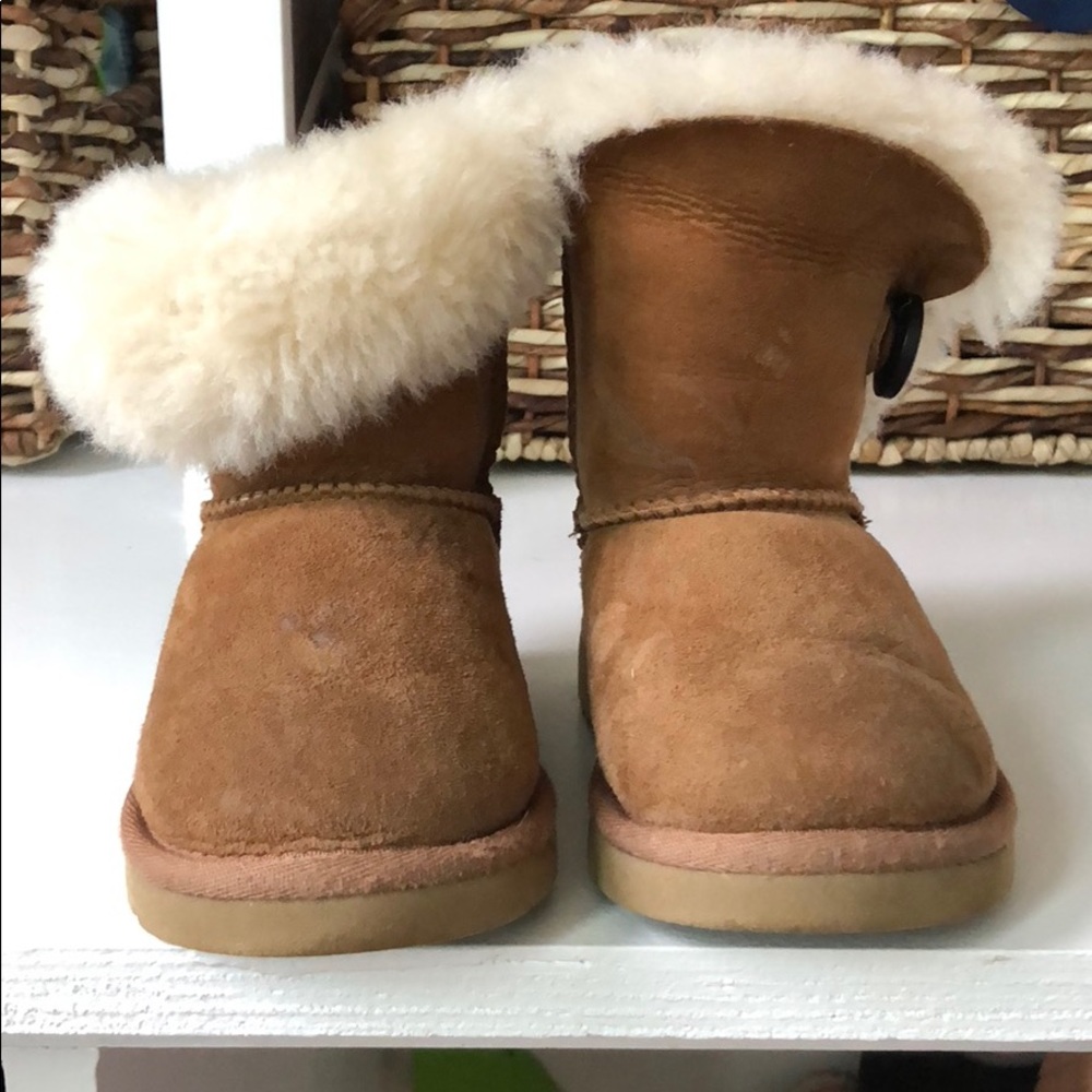 Ugg Bailey Boot size 6